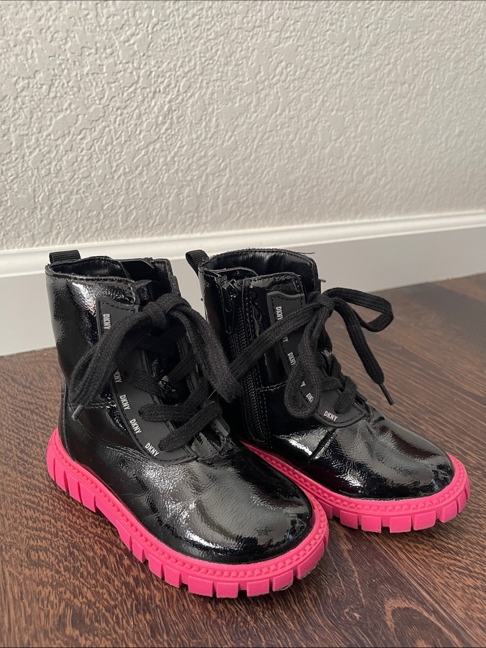DKNY Toddler Girls Carrie Combat Zipper Closure Lace-Up Boots size 7 toddler